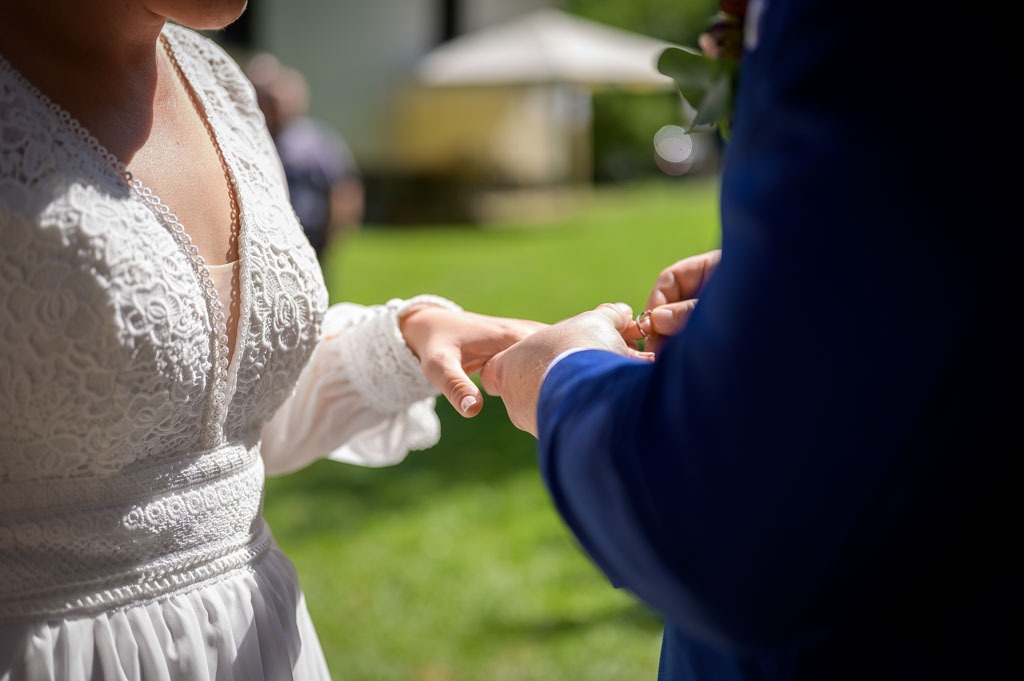 Svatba na Chatě Babí lom: Romantika uprostřed lesů kousek od Brna