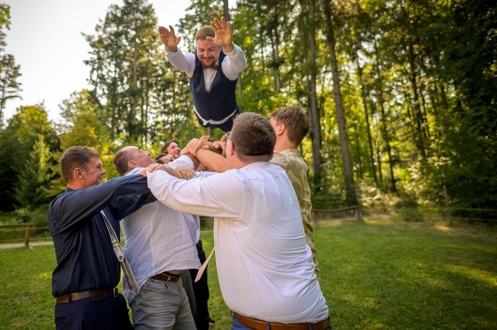 Svatba na Chatě Babí lom: Romantika uprostřed lesů kousek od Brna