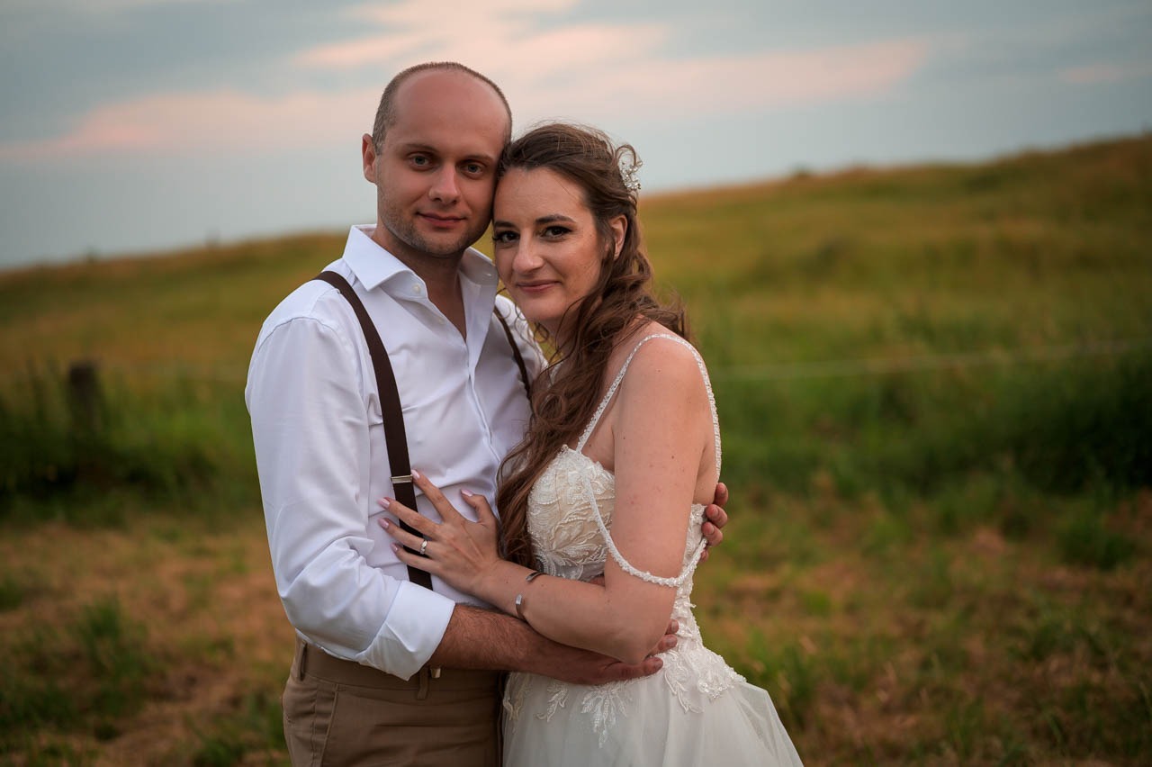 Svatební fotograf Farma Klokočov: příběh svatby uprostřed přírody