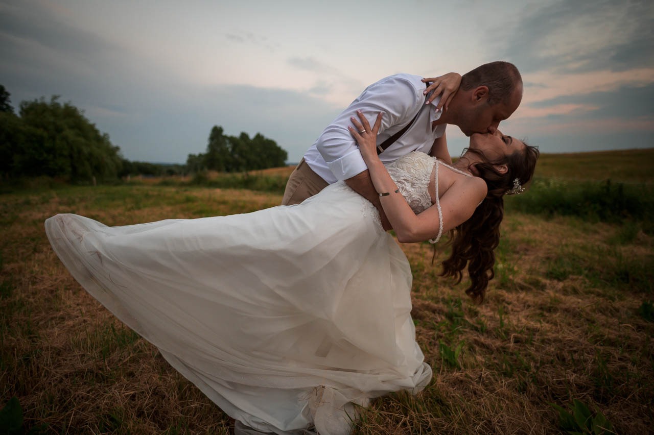 Svatební fotograf Farma Klokočov: příběh svatby uprostřed přírody