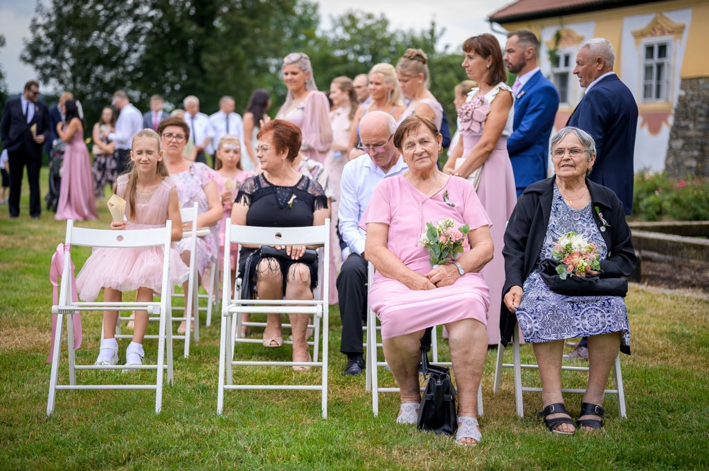 Krásná svatba na zámečku Ostrov – Dan a Kristýna
